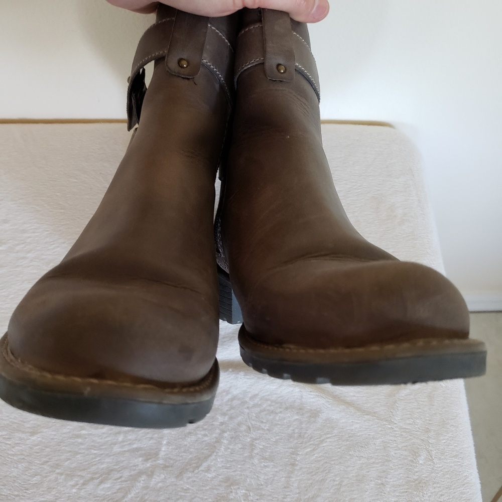 Clarks Leather Ankle Boots 9M - Picture 8 of 9